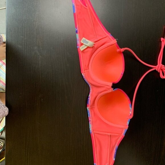 LA VIE EN ROSE AQUA - Hight Neck Binki Top - Picture 5 of 6